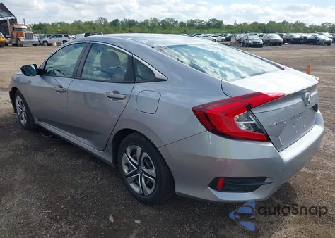 2017 Honda Civic Lx z USA, uszkodzony, nr VIN 2HGFC2F5XHH555935
